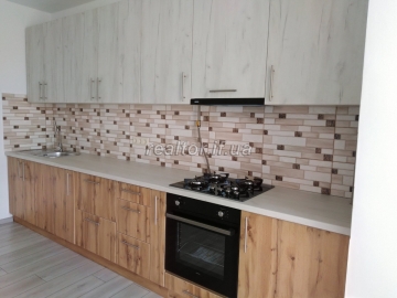 Продаж квартири в кварталі Різдвяний з ремонтом - ніхто не проживав