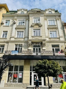 Wohnung zum Verkauf in einem polnischen Haus im Zentrum der Stadt, ganz im Zeichen des hundertsten Jahrhunderts