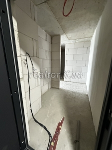 Prodazh_kvartyry_v_tsentralnii_chastyni_mista_poruch_z_miskym_ozerom_23726_11_1747916727.jpeg