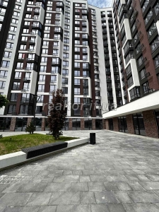 Prodazh_kvartyry_v_tsentralnii_chastyni_mista_poruch_z_miskym_ozerom_23726_17_1747916729.jpeg