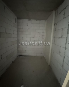 Prodazh_kvartyry_v_tsentralnii_chastyni_mista_poruch_z_miskym_ozerom_23726_2_1745477645.jpeg