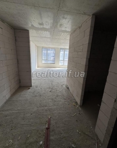 Prodazh_kvartyry_v_tsentralnii_chastyni_mista_poruch_z_miskym_ozerom_23726_5_1745477645.jpeg
