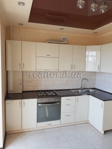 Apartment for sale in the city center with renovation and furniture