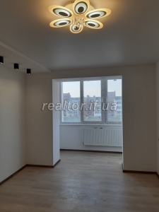 Sale of the apartment in the handed over house with repair nobody lived Pasichnaya Street