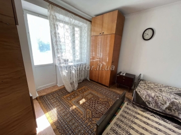 Apartment for sale in residential condition on Sukhomlinskoho Street