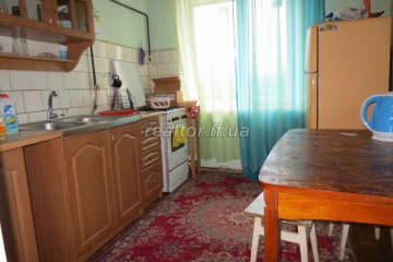 Apartment for sale with permission for individual heating on Stepana Bandera Street