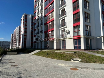 Verkauf einer Wohnung mit Abstellraum in einem fertiggestellten Wohngebäude in der Wohnanlage Mystechko Kozatske