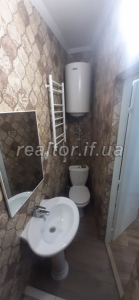 Prodazh_kvartyry_z_kosmetychnym_remontom_v_tsentralnii_chastyni_mista_22702_10_1698747015.jpeg