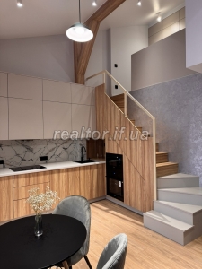 Prodazh_kvartyry_z_remontom_ta_meblyamy_po_vulytsi_Chornovola_23739_12_1745836888.jpeg