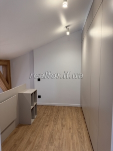 Prodazh_kvartyry_z_remontom_ta_meblyamy_po_vulytsi_Chornovola_23739_22_1745836890.jpeg