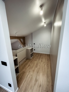 Prodazh_kvartyry_z_remontom_ta_meblyamy_po_vulytsi_Chornovola_23739_30_1745836891.jpeg