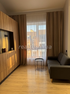 Prodazh_kvartyry_z_remontom_ta_meblyamy_po_vulytsi_Chornovola_23739_3_1745836887.jpeg