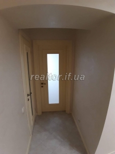 Продажа квартиры с ремонтом и мебелью в центральной части города по улице Мулика