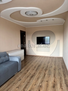 Wohnung zum Verkauf mit Renovierung in einem Neubau in der Fedkovycha-Straße