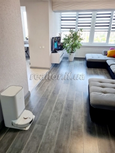 Prodazh_kvartyry_z_remontom_v_novobudovi_po_vulytsi_Nezalezhnosti_poruch_tsentru_mista_23916_24_1751287891.jpeg