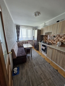 Wohnung zum Verkauf mit Renovierung in einem Neubau in der Yosypa Slipyho Straße