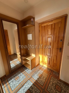 Prodazh_kvartyry_z_remontom_v_obzhytii_novobudovi_po_vulytsi_Tselevycha_-_mikroraion_Pasichna_23532_5_1737464353.jpeg