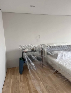 Prodazh_kvartyry_z_yevroremontom_po_vulytsi_Ivasyuka_poruch_torhovoho_tsentru_Arsen_23816_12_1747824750.jpeg