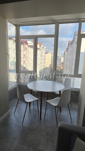 Prodazh_kvartyry_z_yevroremontom_ta_meblyamy_v_novobudovi_po_vulytsi_Tselevycha_23772_1_1746519749.jpeg