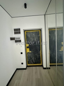 Prodazh_kvartyry_z_yevroremontom_v_novobudovi_nepodalik_tsentru_mista_po_vulytsi_Nezalezhnosti__23762_7_1746181277.jpeg