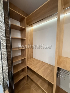 Prodazh_kvatyry_z_dyzainerskym_yevroremontom_v_prestyzhnii_lokatsiyi_mista_v_zhytlovomu_kompleksi_Lypky_23761_17_1746179520.jpeg