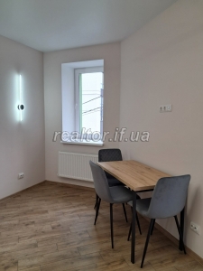 Prodazh_odnokimnatnoyi_kvartyry_velykoyi_ploshchi_v_novomu_zhytlovomu_kompleksi_poruch_miskoho_ozera_23750_8_1746006950.jpeg