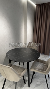 Prodazh_odnokimnatnoyi_kvartyry_z_yakisnym_dyzainerskym_yevroremontom_v_ZhK_Family_Plaza_23944_5_1752832940.jpeg
