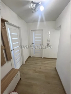 Prodazh_prostoroyi_4_kimnatnoyi_kvartyry_v_tsentralnii_chastyni_mista_23676_1_1742823879.jpeg