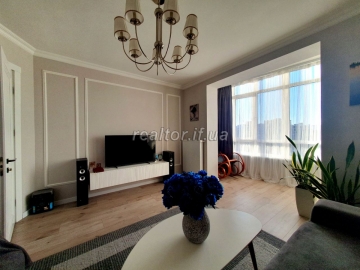 Prodazh_prostoroyi_dvorivnevoyi_kvartyry_z_remontom_v_tsentralnii_chastyni_mista__23768_10_1746440650.jpeg