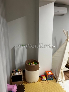 Prodazh_prostoroyi_kvartyry_v_novomu_zhytlovomu_kompleksi_po_vulytsi_Vysochana__23720_12_1745392579.jpeg