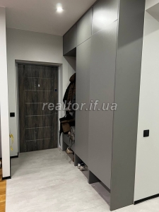 Prodazh_prostoroyi_kvartyry_v_novomu_zhytlovomu_kompleksi_po_vulytsi_Vysochana__23720_31_1745392582.jpeg