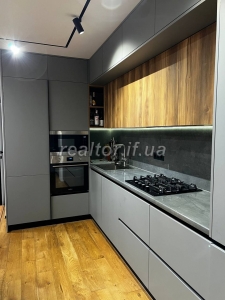 Prodazh_prostoroyi_kvartyry_v_novomu_zhytlovomu_kompleksi_po_vulytsi_Vysochana__23720_53_1745392586.jpeg