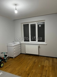 Prodazh_prostoroyi_kvartyry_v_novomu_zhytlovomu_kompleksi_po_vulytsi_Vysochana__23720_9_1745392579.jpeg