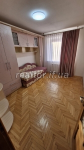 Prodazh_prostoroyi_kvartyry_z_meblyamy_ta_tekhnikoyu_po_vulytsi_Pasichna_23722_4_1745401012.jpeg