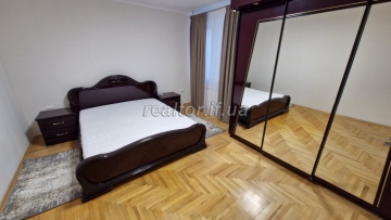 Prodazh_prostoroyi_kvartyry_z_meblyamy_ta_tekhnikoyu_po_vulytsi_Pasichna_23722_5_1745401012.jpeg