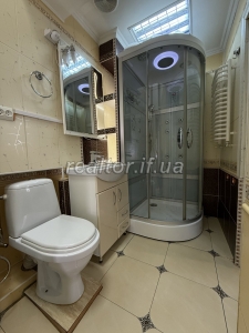 Prodazh_prostoroyi_kvartyry_z_remontom_po_vulytsi_Shevchenka_poruch_parku_23778_9_1746774171.jpeg