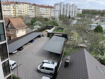 Prodazh_prostoroyi_kvartyry_z_remontom_v_novobudovi_po_vulytsi_Myru_23785_14_1747128205.jpeg
