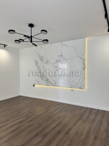 Prodazh_prostoroyi_kvartyry_z_remontom_v_tsentri_mista_po_vulytsi_Belvederska_23716_1_1744797973.jpeg
