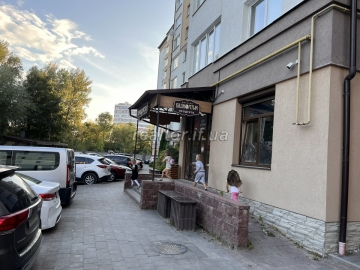 Verkauf von Räumlichkeiten in einem begehbaren Bereich der Stadt Iwano-Frankiwsk