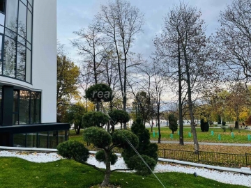 Prodazh_shykarnoyi_kvartyry_v_ZhK_Parus_na_berezi_miskoho_ozera_z_dyzain_proyektom_22694_2_1698323771.jpeg