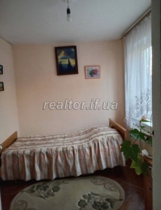 Prodazh_trokhkimnatnoyi_kvartyry_v_tsentralnii_chastyni_mista_po_vulytsi_Karpatska_23854_0_1748943950.jpeg