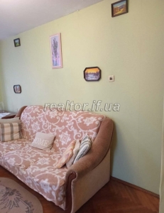 Prodazh_trokhkimnatnoyi_kvartyry_v_tsentralnii_chastyni_mista_po_vulytsi_Karpatska_23854_6_1748943951.jpeg
