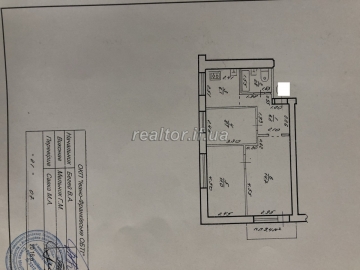 Verkauf einer Dreizimmerwohnung mit autonomer Heizung in der Stepana Bandera Straße