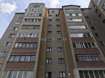 Простора 3 кімнатна квартира в центрі міста район вулиці Бельведерської