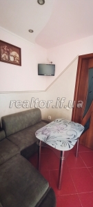 Tepla_ta_zatyshna_odnokimnatna_kvartyra_bilya_TRTs_Metro_23582_4_1740052867.jpeg