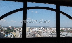 Urgent wonderful apartment sold raw in the center of the street Melnyk.
