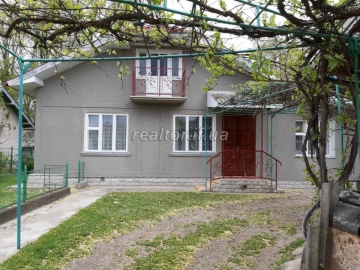 Терміновий продаж будинку в передмісті Івано-Франківська в Новому Лисці