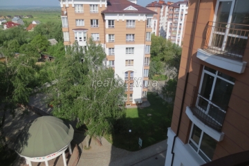 Велика, простора дворівнева квартира з ремонтом в затишному містечку Калинова Слобода
