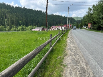 A profitable offer in the first line: a plot in Polyanytsia near Bukovel
