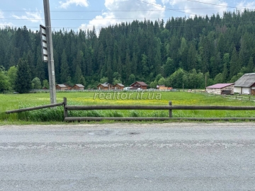 Vyhidna_propozytsiya_v_pershii_liniyi_dilyanka_v_Polyanytsi_poruch_z_Bukovelem_23866_21_1749566477.jpeg